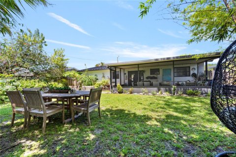 House in Sunrise, Florida 2 bedrooms, 81.48 sq.m. № 2064853 - photo 21