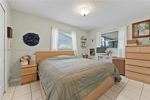 House in Sunrise, Florida 2 bedrooms, 81.48 sq.m. № 2064853 - photo 10