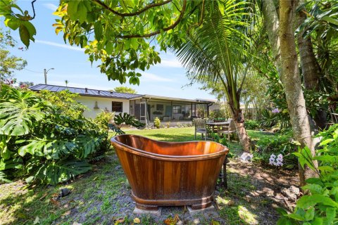 House in Sunrise, Florida 2 bedrooms, 81.48 sq.m. № 2064853 - photo 19