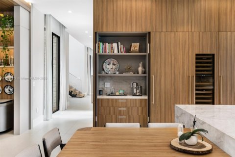 Villa ou maison à vendre à Pinecrest, Floride: 7 chambres, 738.94 m2 № 1933173 - photo 8