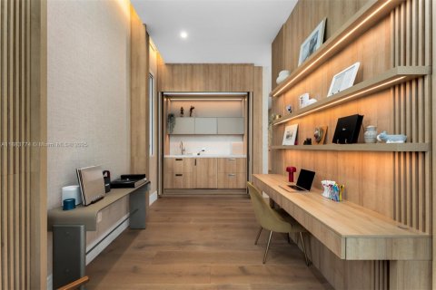 Villa ou maison à vendre à Pinecrest, Floride: 7 chambres, 738.94 m2 № 1933173 - photo 28