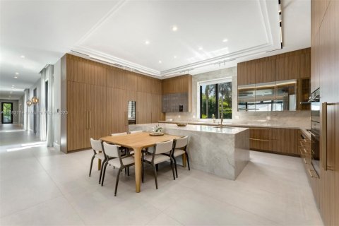 Villa ou maison à vendre à Pinecrest, Floride: 7 chambres, 738.94 m2 № 1933173 - photo 7