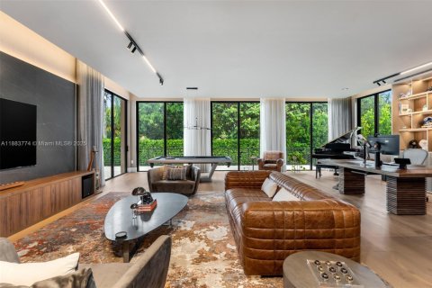 Villa ou maison à vendre à Pinecrest, Floride: 7 chambres, 738.94 m2 № 1933173 - photo 4
