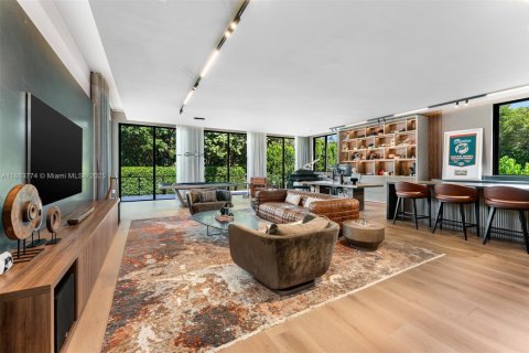 Villa ou maison à vendre à Pinecrest, Floride: 7 chambres, 738.94 m2 № 1933173 - photo 19