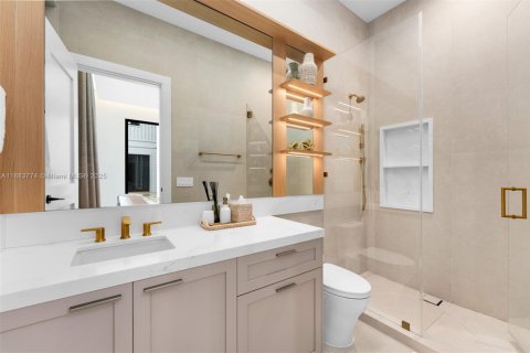 Villa ou maison à vendre à Pinecrest, Floride: 7 chambres, 738.94 m2 № 1933173 - photo 23