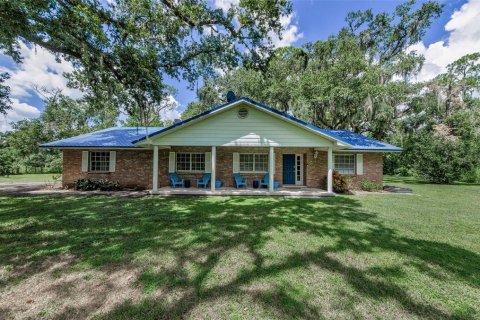Casa en venta en Plant City, Florida, 3 dormitorios, 198.35 m2 № 1918370 - foto 1