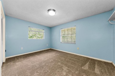 House in Plant City, Florida 3 bedrooms, 198.35 sq.m. № 1918370 - photo 22