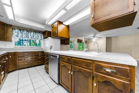 Casa en venta en Plant City, Florida, 3 dormitorios, 198.35 m2 № 1918370 - foto 12