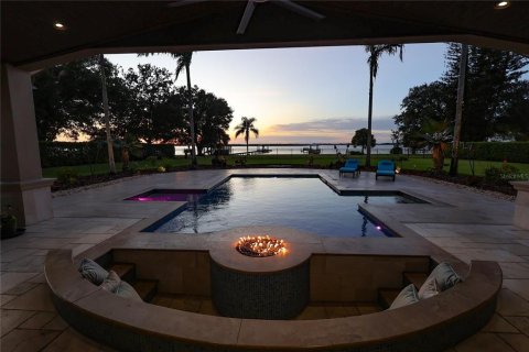 Villa ou maison à vendre à Winter Haven, Floride: 4 chambres, 307.41 m2 № 2314420 - photo 16