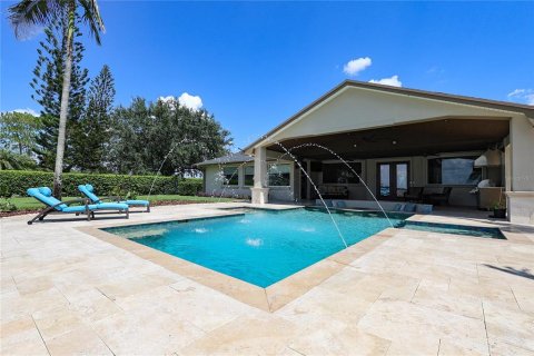 Villa ou maison à vendre à Winter Haven, Floride: 4 chambres, 307.41 m2 № 2314420 - photo 12