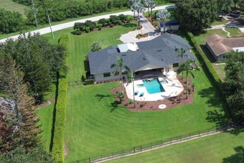 Villa ou maison à vendre à Winter Haven, Floride: 4 chambres, 307.41 m2 № 2314420 - photo 14