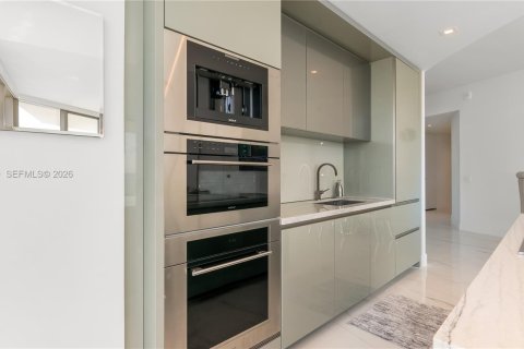 Купить кондоминиум в Санни-Айлс-Бич, Флорида 2 спальни, 154.31м2, № 2086675 - фото 20