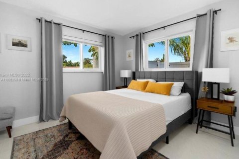 Casa en venta en Wilton Manors, Florida, 4 dormitorios, 163.6 m2 № 1809278 - foto 8