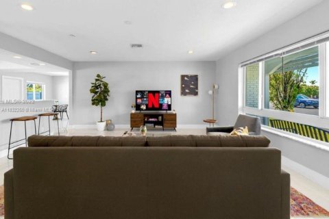 Casa en venta en Wilton Manors, Florida, 4 dormitorios, 163.6 m2 № 1809278 - foto 14