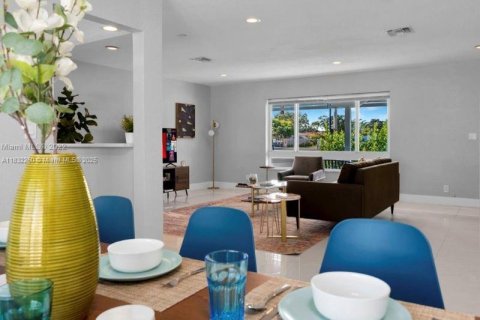Casa en venta en Wilton Manors, Florida, 4 dormitorios, 163.6 m2 № 1809278 - foto 19