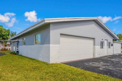 Casa en venta en Wilton Manors, Florida, 4 dormitorios, 163.6 m2 № 1809278 - foto 12