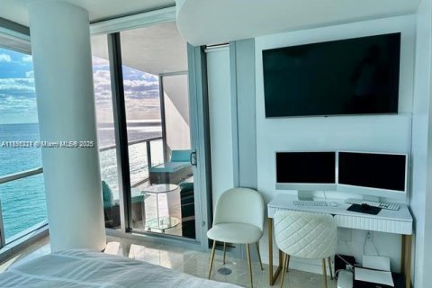 Condominio en alquiler en Sunny Isles Beach, Florida, 1 dormitorio, 79.71 m2 № 1950445 - foto 8
