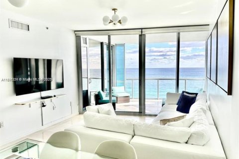 Condominio en alquiler en Sunny Isles Beach, Florida, 1 dormitorio, 79.71 m2 № 1950445 - foto 7