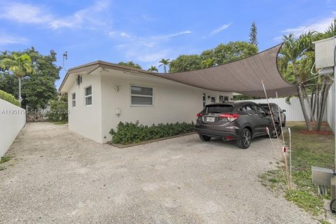 Купить виллу или дом в Майами, Флорида 2 спальни, 81.75м2, № 2033581 - фото 15