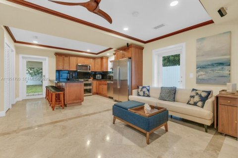 Дом в Майами, Флорида 2 спальни, 81.75м2 № 2033581