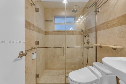 Купить виллу или дом в Майами, Флорида 2 спальни, 81.75м2, № 2033581 - фото 7