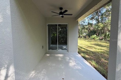 House in Geneva, Florida 2 bedrooms, 90.77 sq.m. № 2127210 - photo 16