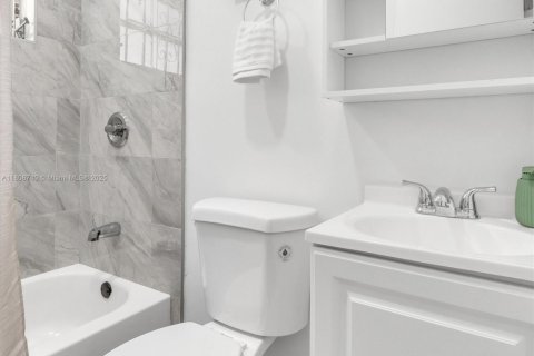 Villa ou maison à louer à Miami, Floride: 3 chambres, 144.09 m2 № 1758903 - photo 24