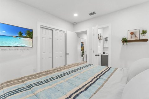 Villa ou maison à louer à Miami, Floride: 3 chambres, 144.09 m2 № 1758903 - photo 17