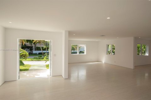Villa ou maison à louer à Coral Gables, Floride: 4 chambres, 264.59 m2 № 1940452 - photo 16