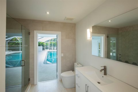 Villa ou maison à louer à Coral Gables, Floride: 4 chambres, 264.59 m2 № 1940452 - photo 23