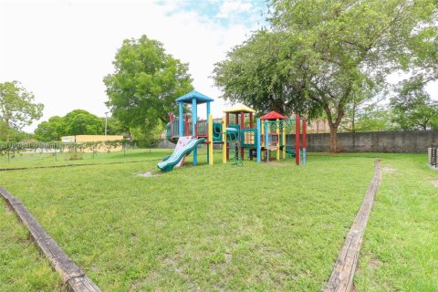 Condo in Miramar, Florida, 1 bedroom  № 1889703 - photo 20