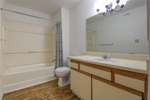 Condo in Miramar, Florida, 1 bedroom  № 1889703 - photo 12