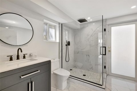 House in Fort Lauderdale, Florida 3 bedrooms, 111.02 sq.m. № 1954820 - photo 18