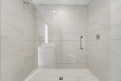 Condominio en alquiler en Fort Lauderdale, Florida, 4 dormitorios, 290.04 m2 № 2146526 - foto 16