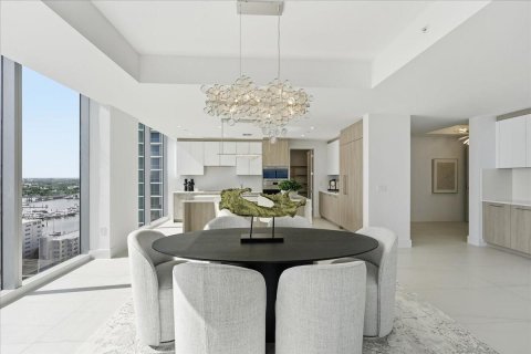 Condominio en alquiler en Fort Lauderdale, Florida, 4 dormitorios, 290.04 m2 № 2146526 - foto 5
