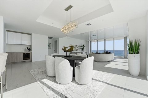 Condominio en alquiler en Fort Lauderdale, Florida, 4 dormitorios, 290.04 m2 № 2146526 - foto 6