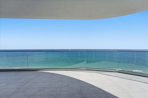 Condominio en alquiler en Fort Lauderdale, Florida, 4 dormitorios, 290.04 m2 № 2146526 - foto 3