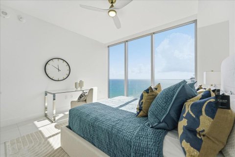 Condominio en alquiler en Fort Lauderdale, Florida, 4 dormitorios, 290.04 m2 № 2146526 - foto 19