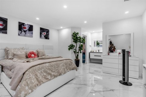 Снять в аренду виллу или дом в Майами, Флорида 3 спальни, 110.09м2, № 1989538 - фото 20