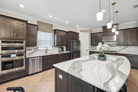 Снять в аренду виллу или дом в Уэсли-Чепел, Флорида 1 комната, 289.86м2, № 1637531 - фото 25