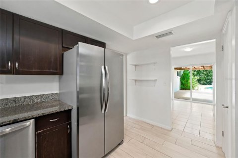 Villa ou maison à louer à Maitland, Floride: 4 chambres, 185.06 m2 № 2364321 - photo 8