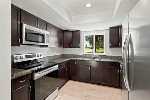Villa ou maison à louer à Maitland, Floride: 4 chambres, 185.06 m2 № 2364321 - photo 6