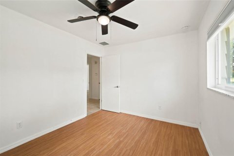 Villa ou maison à louer à Maitland, Floride: 4 chambres, 185.06 m2 № 2364321 - photo 22