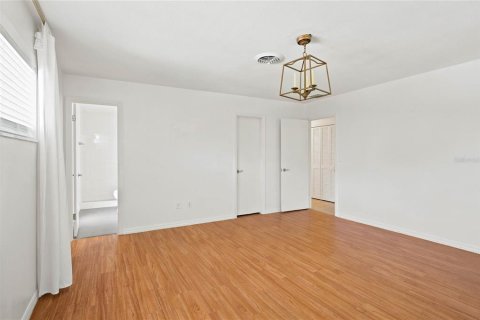 Villa ou maison à louer à Maitland, Floride: 4 chambres, 185.06 m2 № 2364321 - photo 16