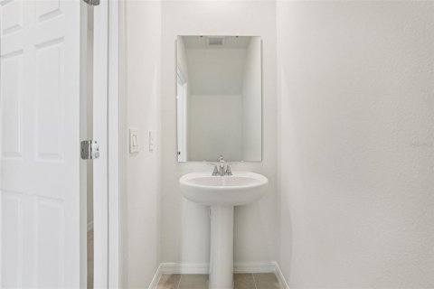 Снять в аренду таунхаус в Клермон, Флорида 5 комнат, 137.96м2, № 2111127 - фото 14