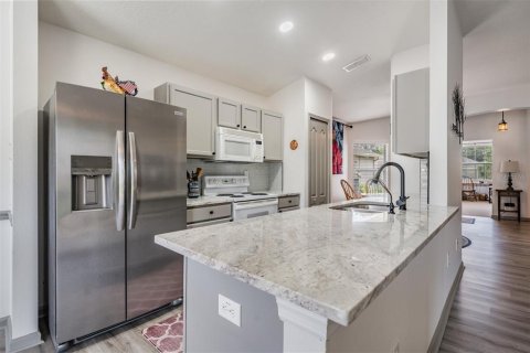 House in Wesley Chapel, Florida 2 bedrooms, 156.54 sq.m. № 1626280 - photo 15