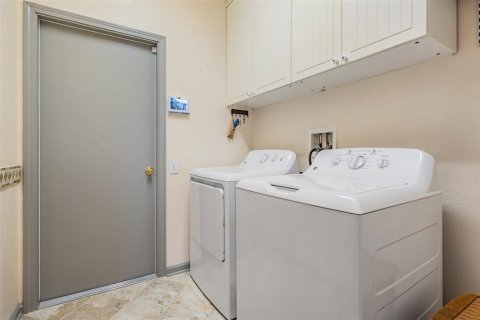 House in Wesley Chapel, Florida 2 bedrooms, 156.54 sq.m. № 1626280 - photo 19