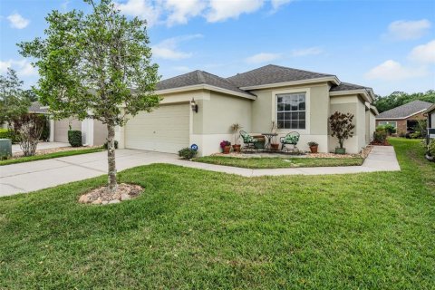 House in Wesley Chapel, Florida 2 bedrooms, 156.54 sq.m. № 1626280 - photo 1