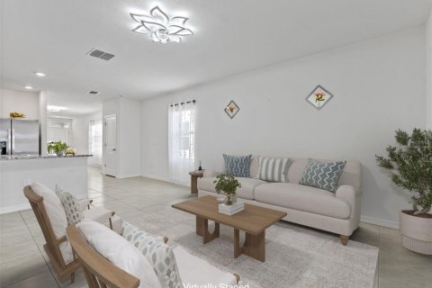 House in Wesley Chapel, Florida 3 bedrooms, 140.84 sq.m. № 2132417 - photo 8