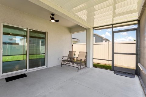 House in Wesley Chapel, Florida 3 bedrooms, 140.84 sq.m. № 2132417 - photo 20